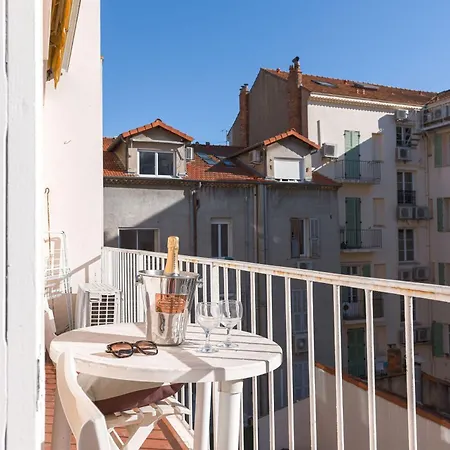 Rue Hoche By Halldis Apartment *